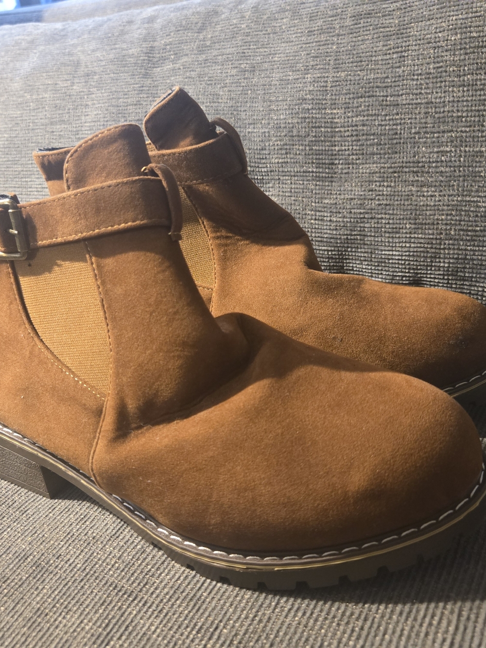 Women's Suede Ankle Booties in Chestnut Tan
